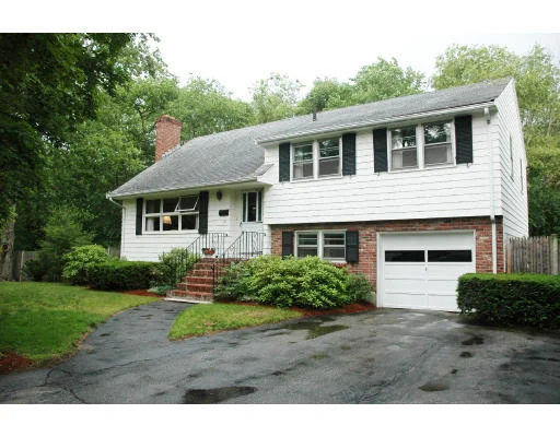 Photo of 7 Cedar Ridge Drive