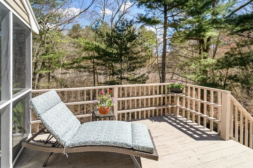 Photo of 36 Bubbling Brook Rd