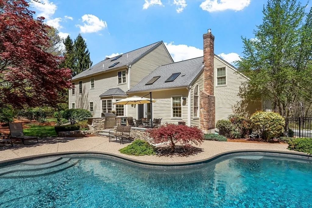 Photo of 49 Wayside Rd