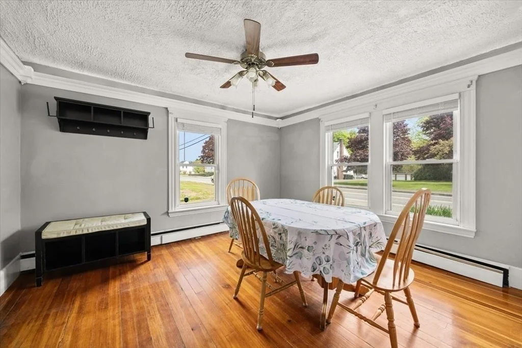 Photo of 550 Pulaski Blvd
