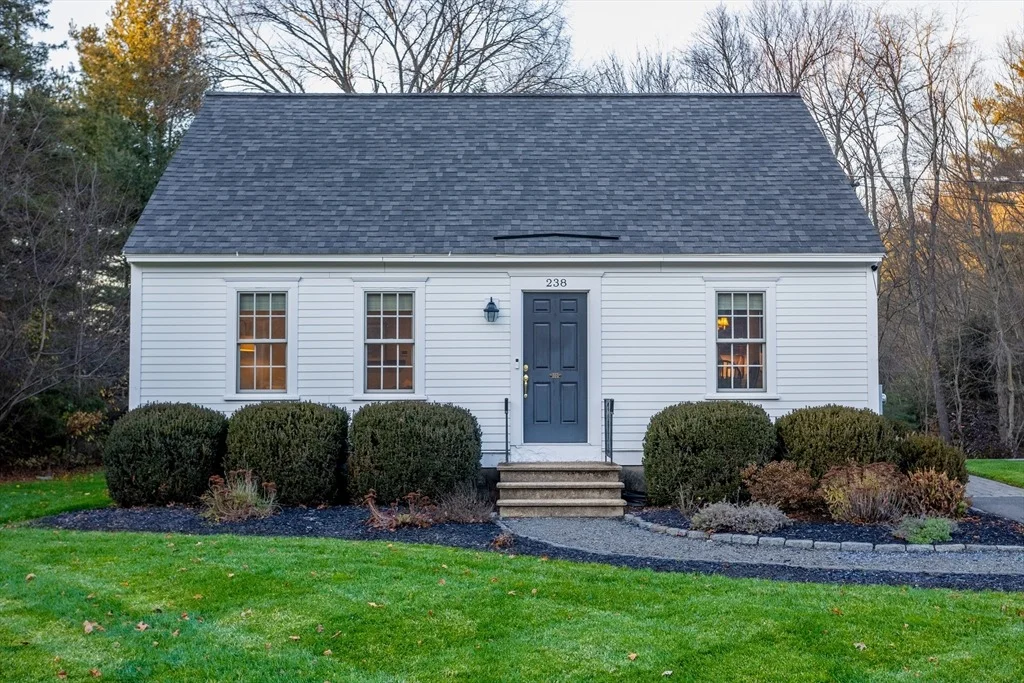 Photo of 238 Mill St Ext
