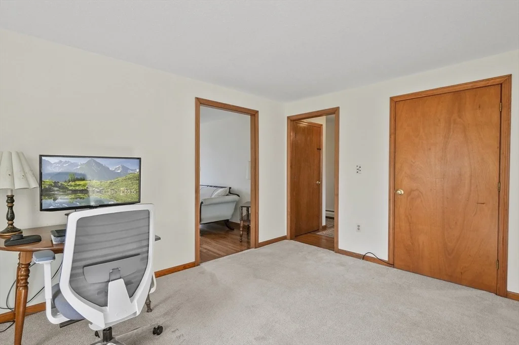 Photo of 112 Surrey Lane