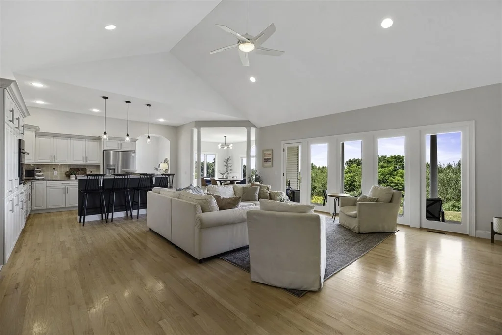 Photo of 27 Spring Hill Rd