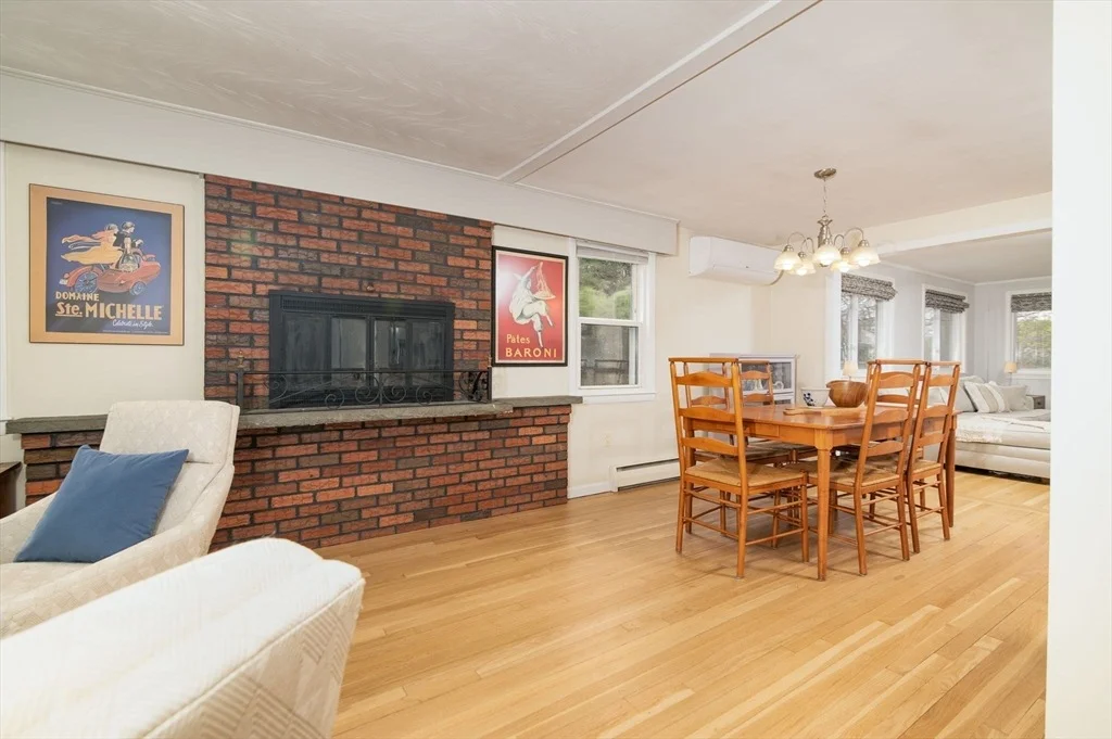 Photo of 4 Park Dr