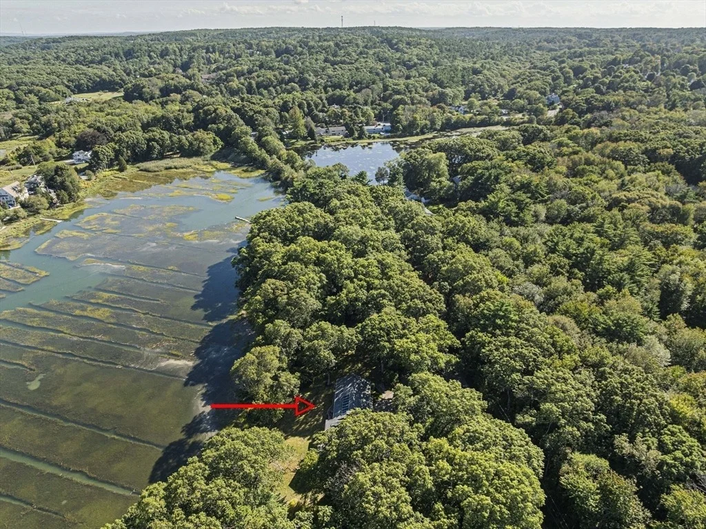 Photo of 110 Damon's Point Road