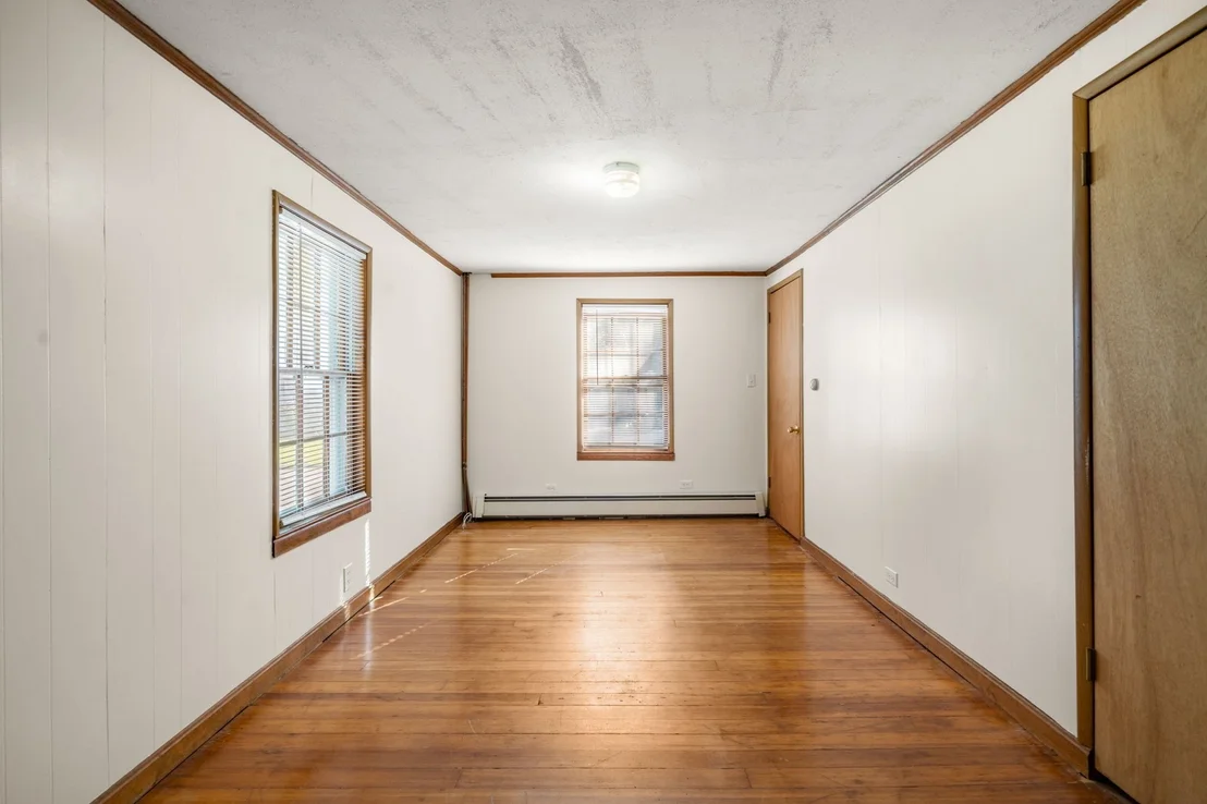Photo of 32 Elm Street