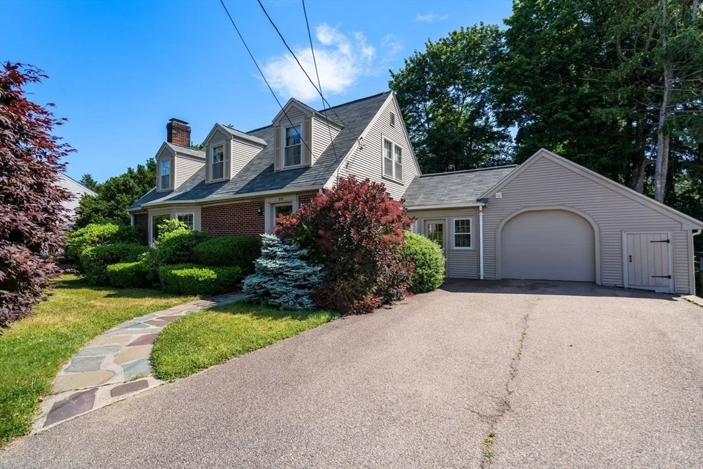 Photo of 278 Common St