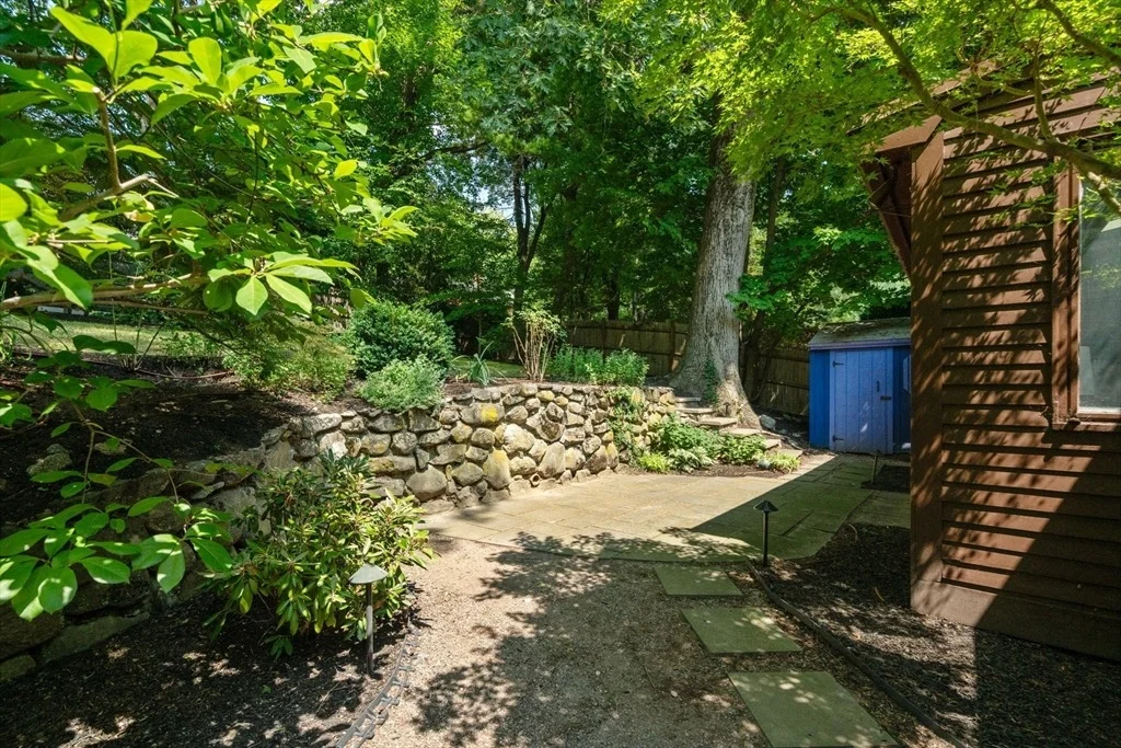 Photo of 142 Beverly Rd.