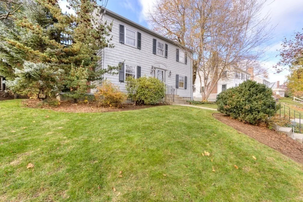 Photo of 120 Bay State Road