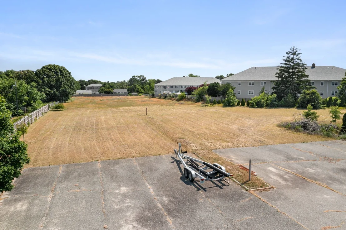 Photo of 645 Main St Back Lot