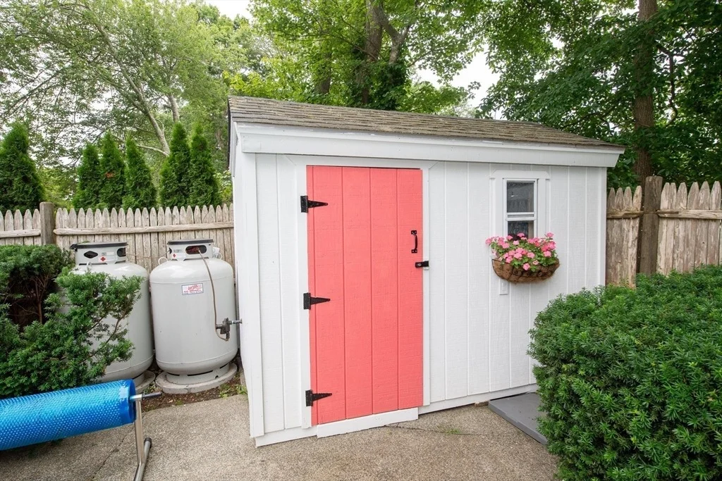 Photo of 12 Brook Dr