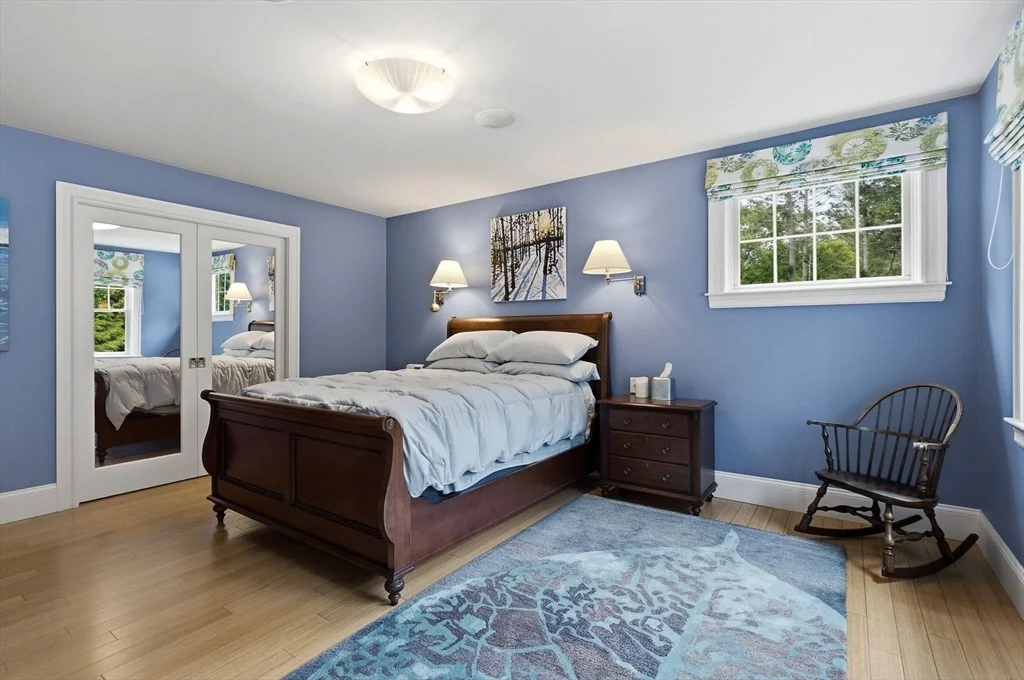 Photo of 70 Warren Ave