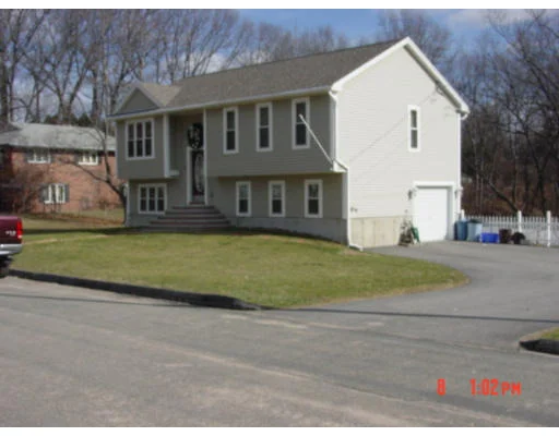Photo of 17 Jeanette Dr