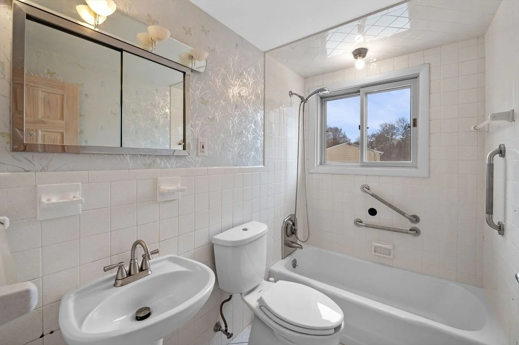 Photo of 11 Netherton Ave