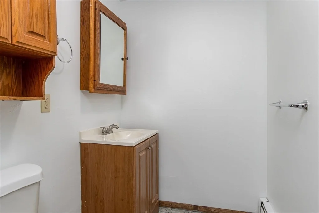 Photo of 106 Knower Rd