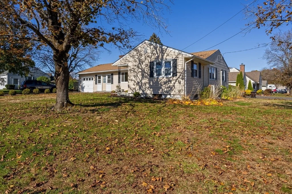 Photo of 8 Ridgeview Drive