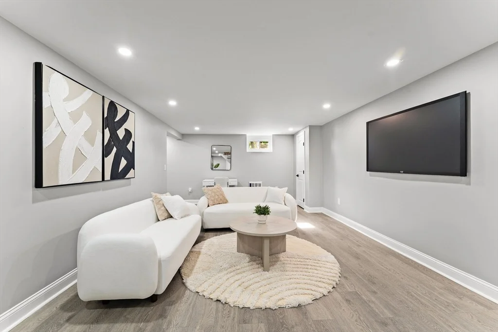 Photo of 38 Isabel Cir