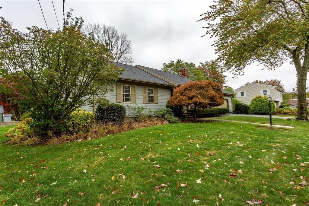 Photo of 84 Thomas Dr