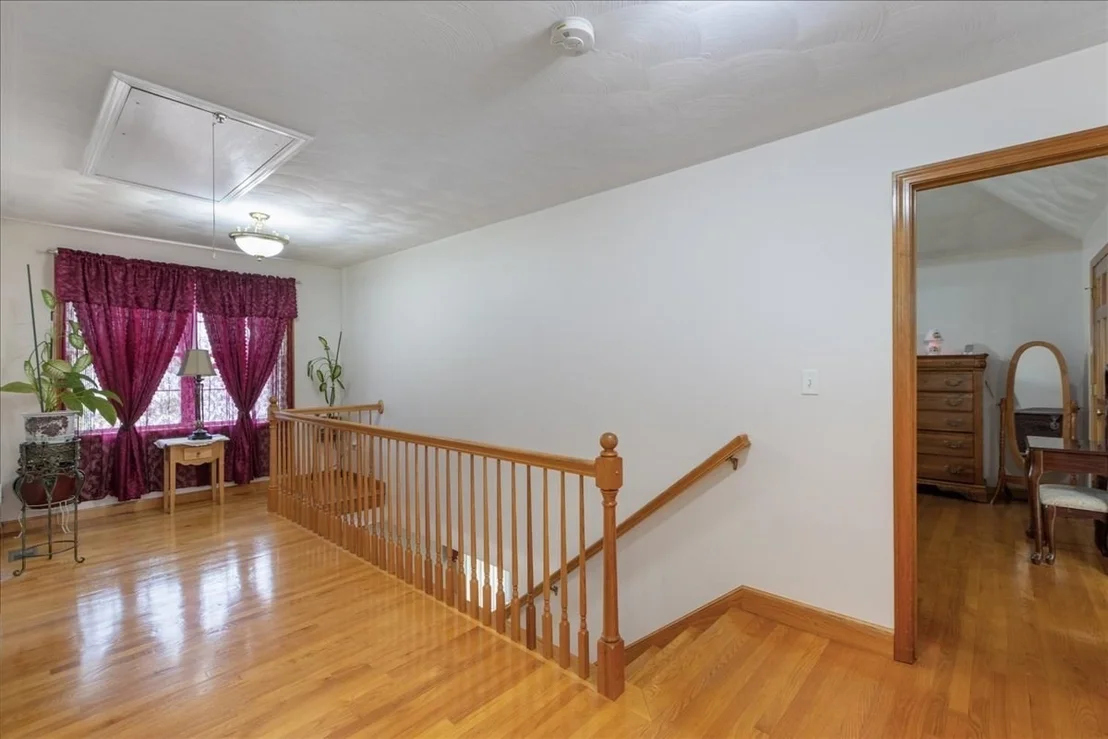 Photo of 8 Hunter Ave