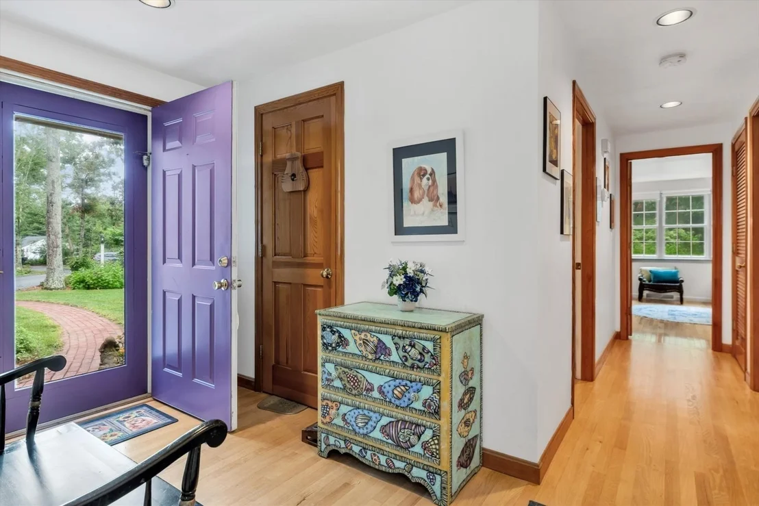 Photo of 8 Golf Link Cir