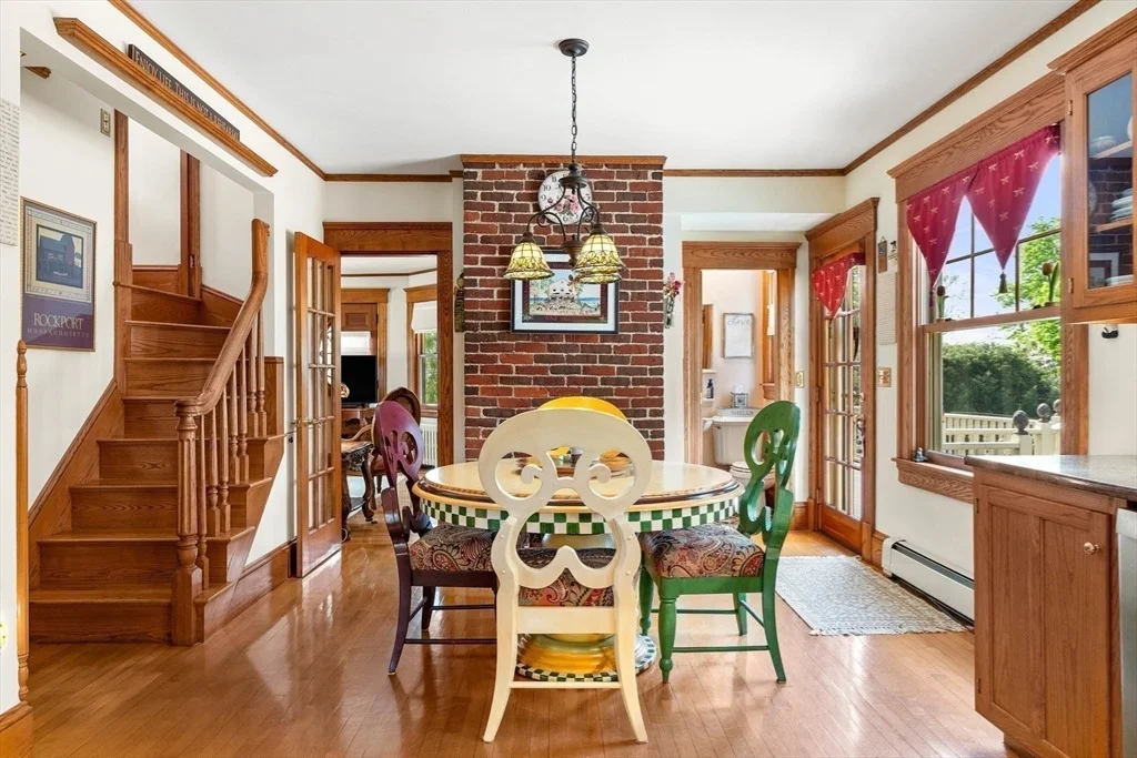 Photo of 9 White Ave