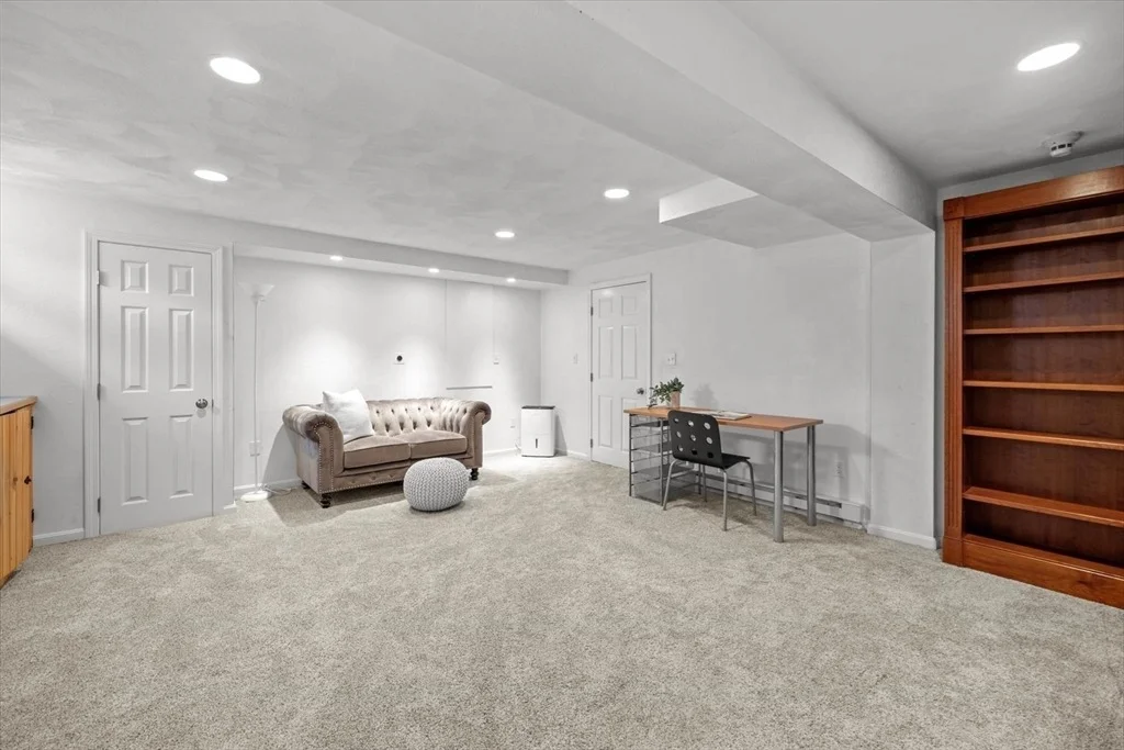 Photo of 10 Fatima Dr