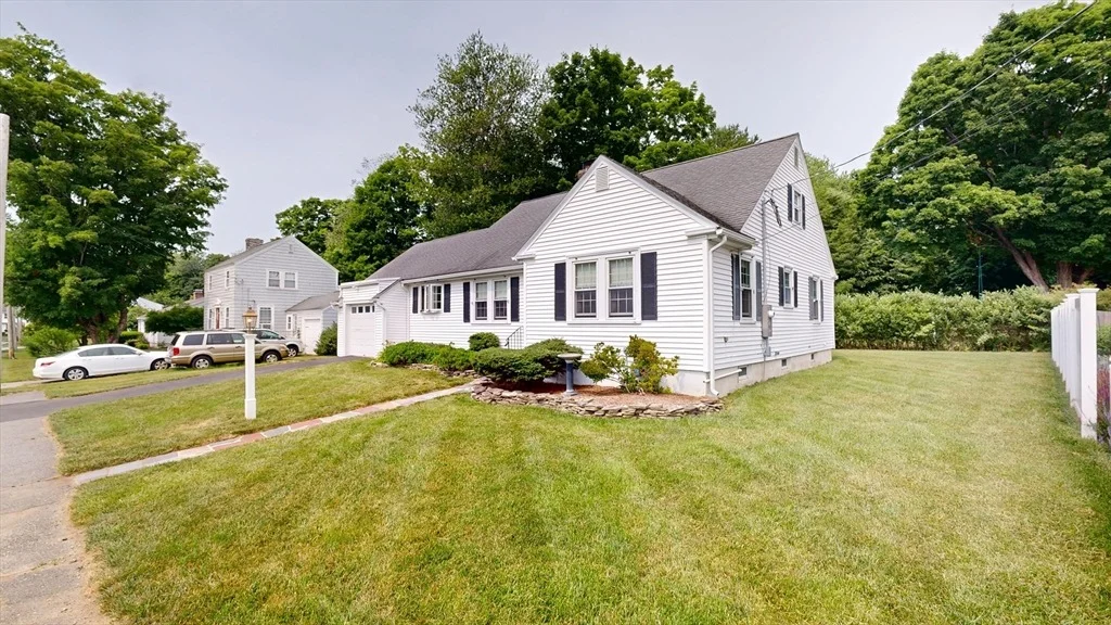 Photo of 6 Maple Circle
