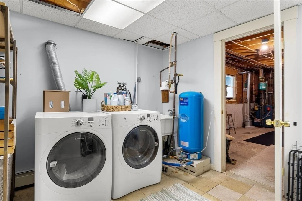 Photo of 81 Lowell Blvd
