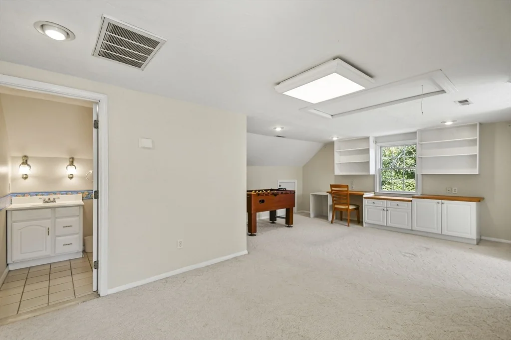 Photo of 379 Stearns Road