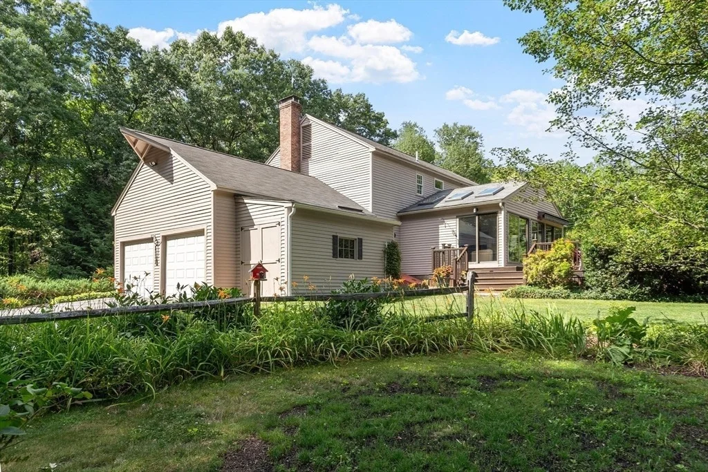 Photo of 105 Slough
