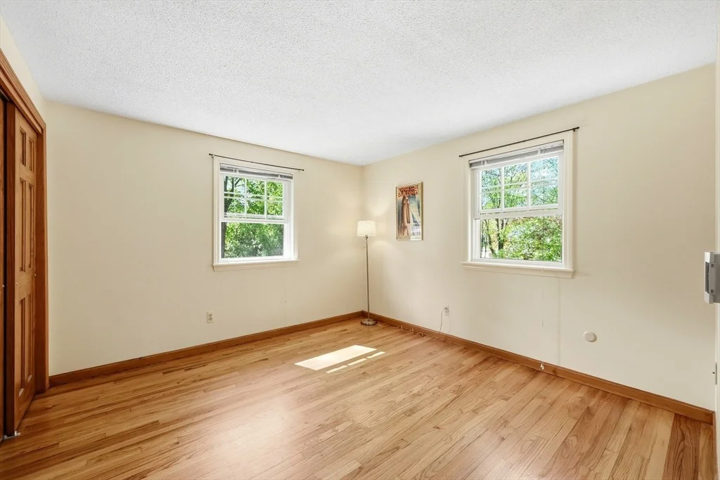 Photo of 9 Meadowbrook Drive