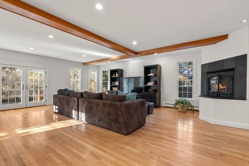 Photo of 19 Overlook Rd