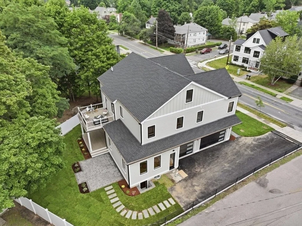 Photo of 262 River St