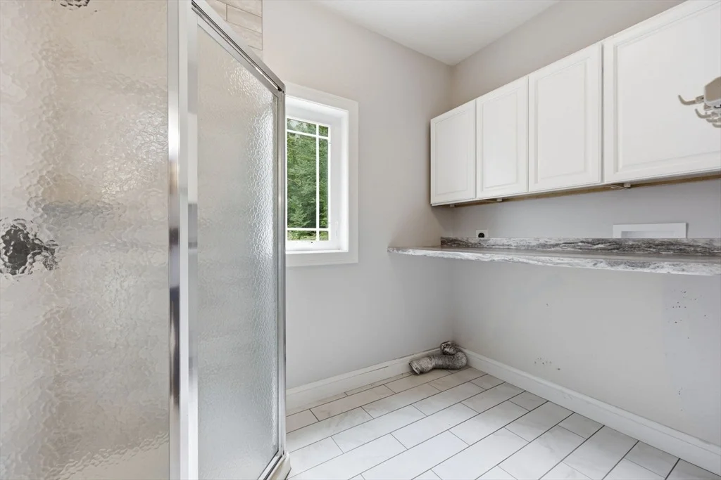 Photo of 270 Barton Ave