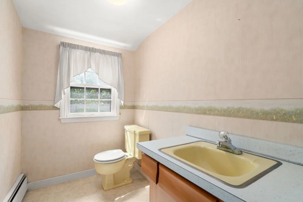 Photo of 51 Wildrose Ave