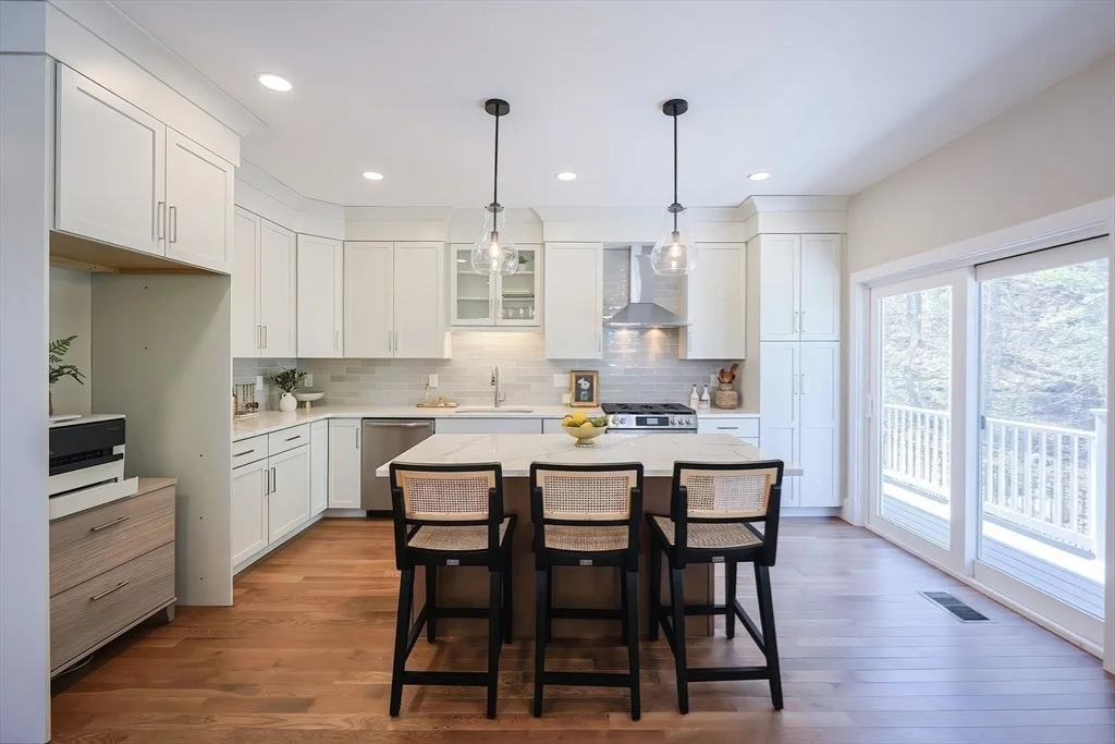 Photo of Unit UNIT32 at 55 Thomas Mann Circle
