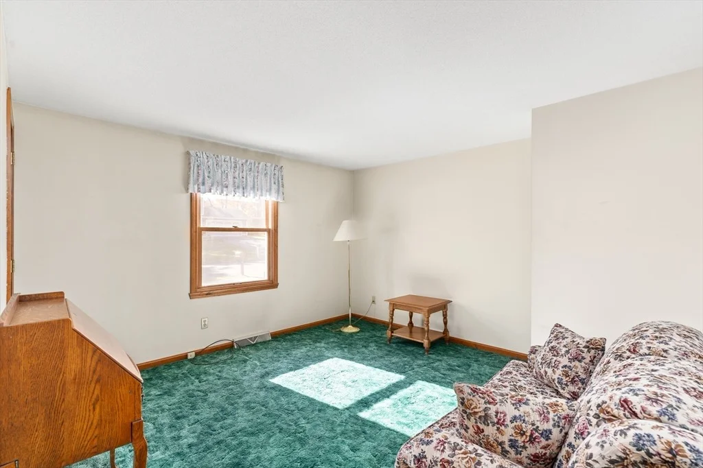 Photo of 33 Sterling Drive