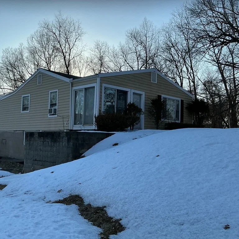 Photo of 251 Fuller Rd