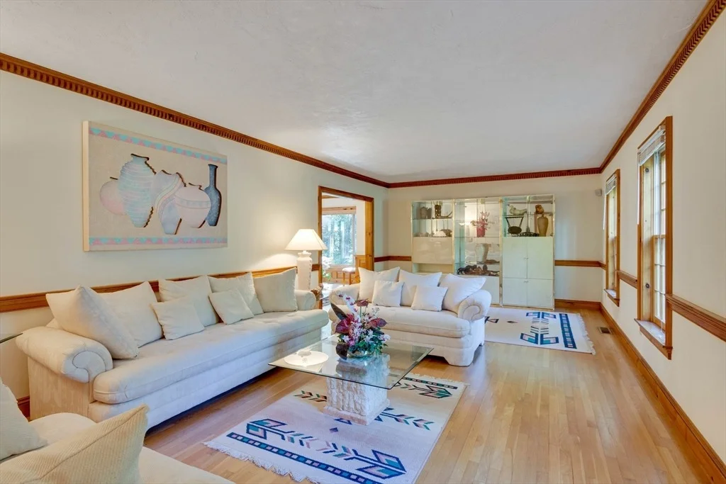 Photo of 15 Squannacook Dr