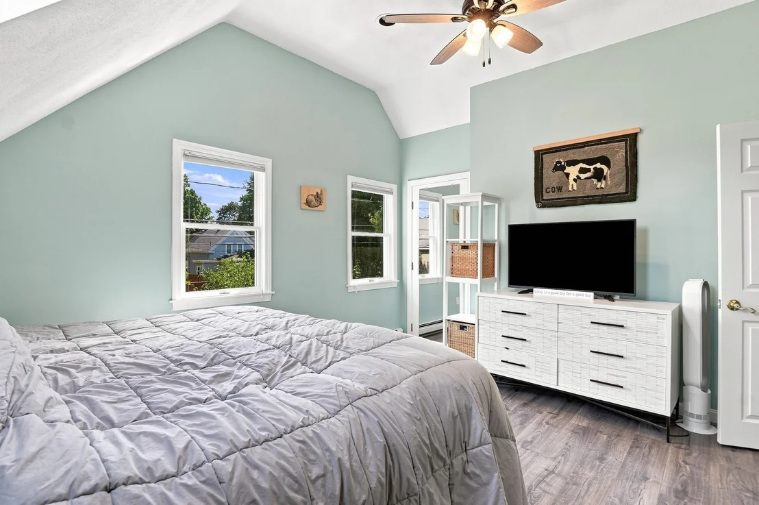 Photo of 19 Forest Avenue