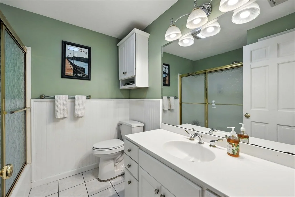 Photo of 4 Claren Dr