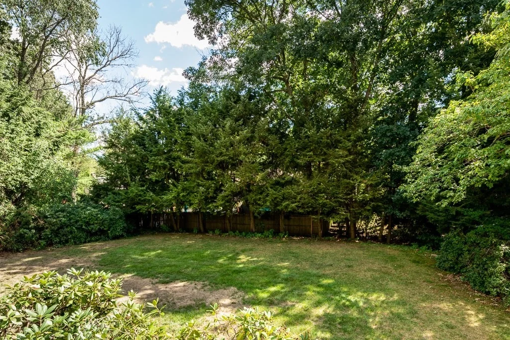 Photo of 184 Cambridge Cir