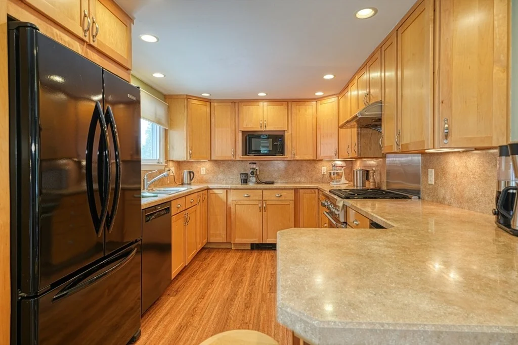 Photo of 11 Warren Dr