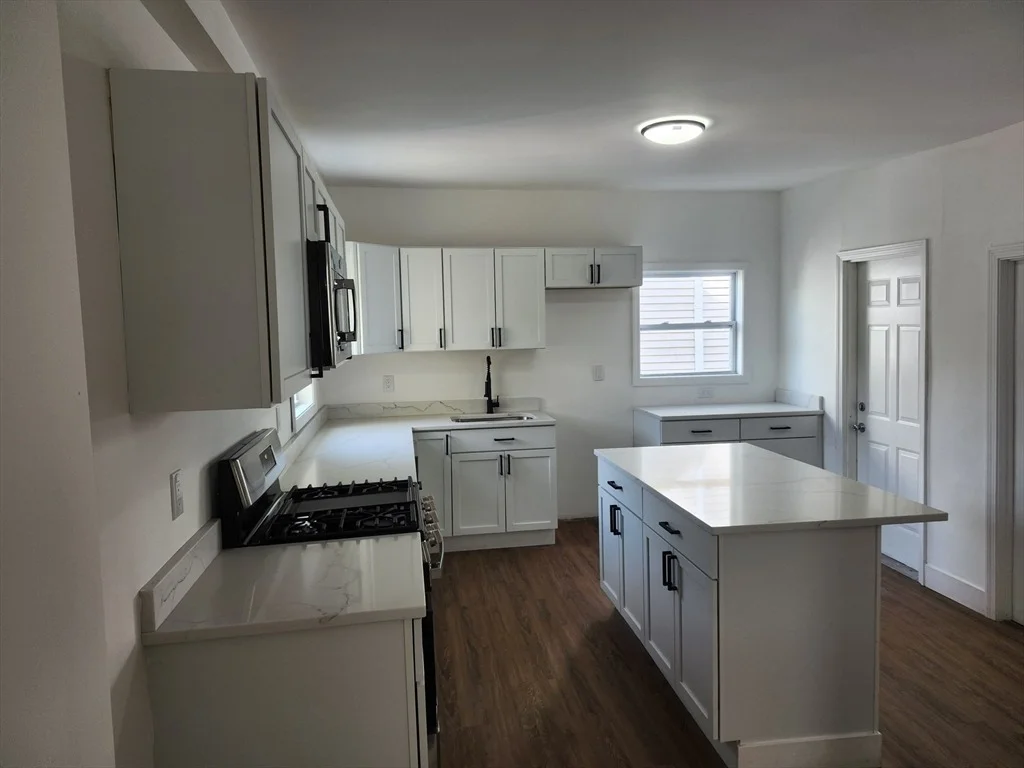 Photo of 15 Carter Ave