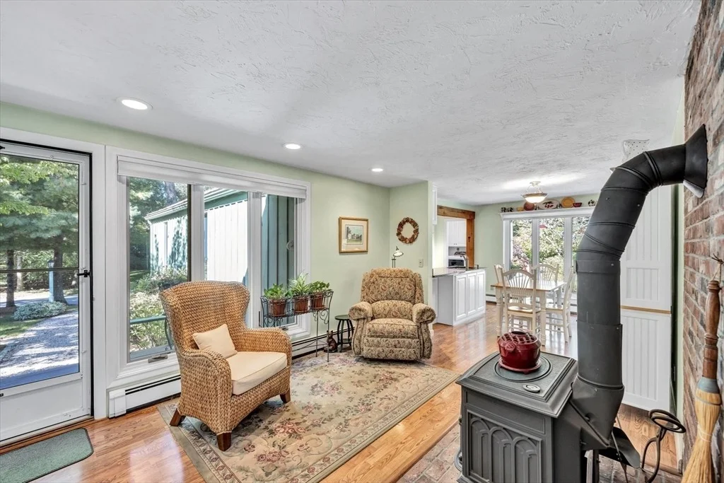 Photo of 17 Thatcher Holway Road