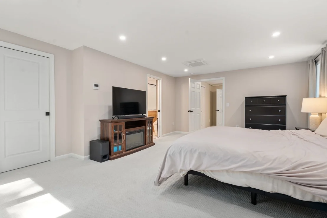 Photo of 181 Sterling Rd