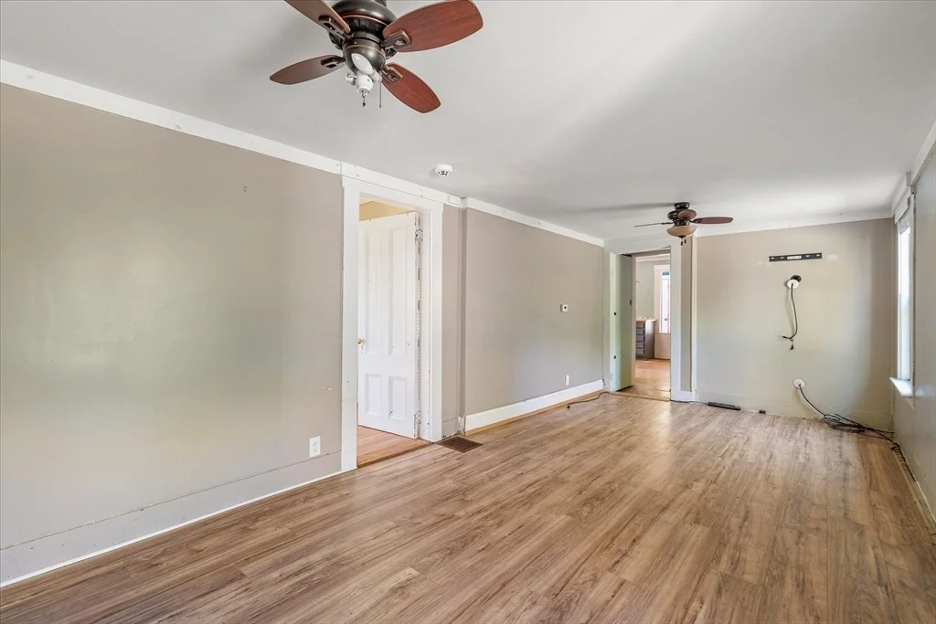Photo of 21 Munroe St