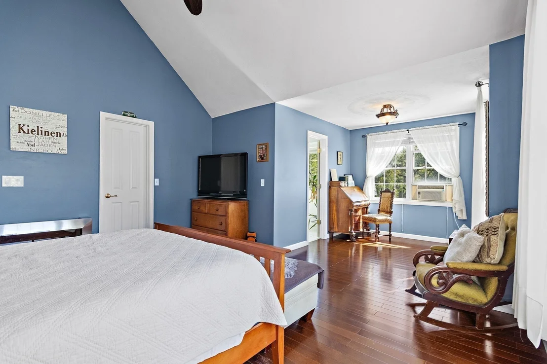 Photo of 24 Tanyard Rd