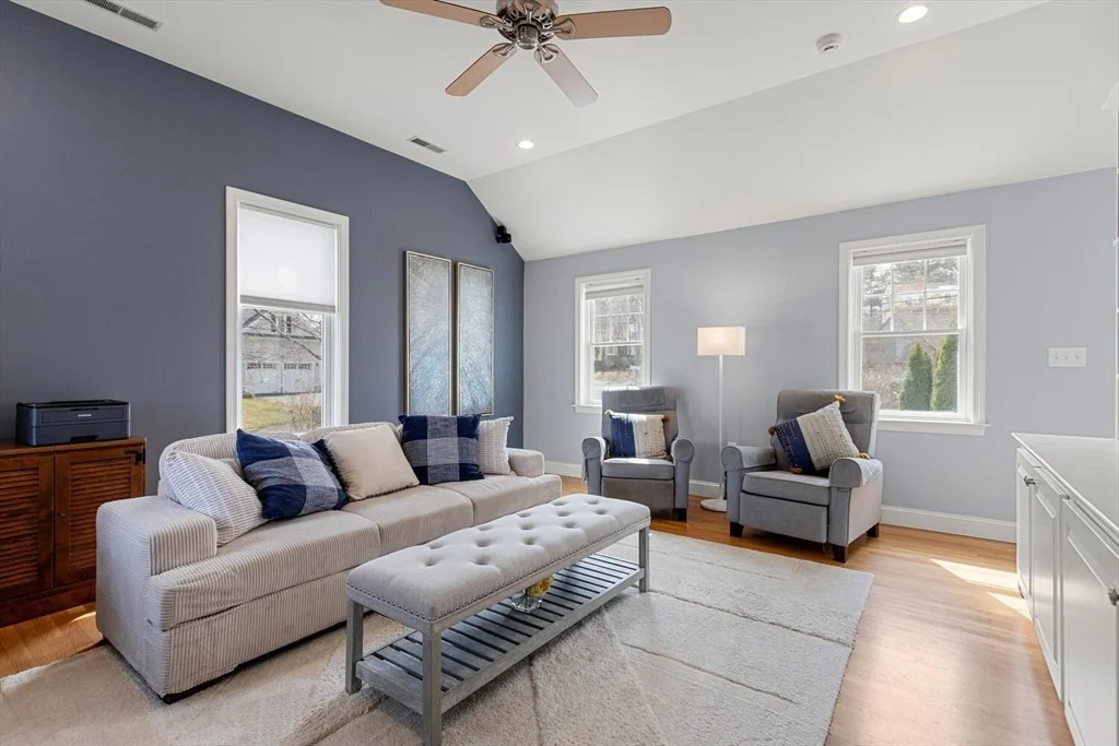 Photo of 56 Grapevine Ave