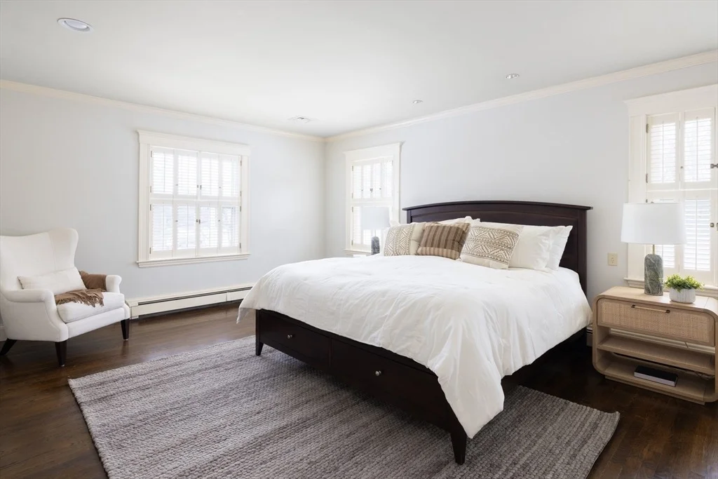 Photo of 91 Waban Ave